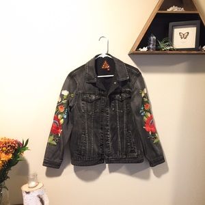 Levi’s Style Denim Jacket with Embroidered Sleeves